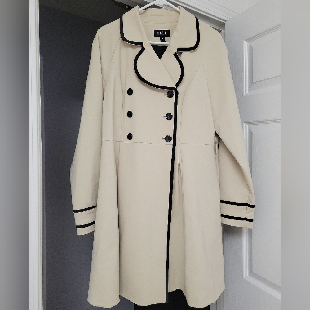 Beige & Black Women's Mid Trench Coat